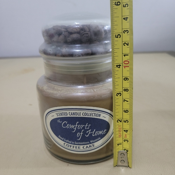 The Comfort Of Home Coffee Cake Scented Candle - Picture 9 of 11